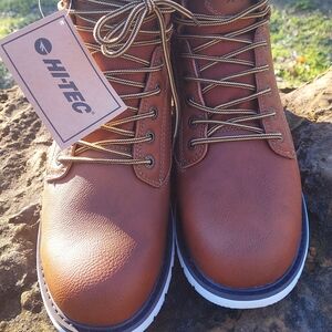 HI-TEC Men’s size 10.5 Steel Toe Boots (New)